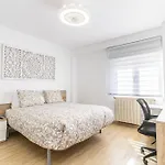 With 3 Bedrooms شقة