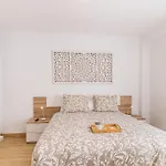 公寓 With 3 Bedrooms *