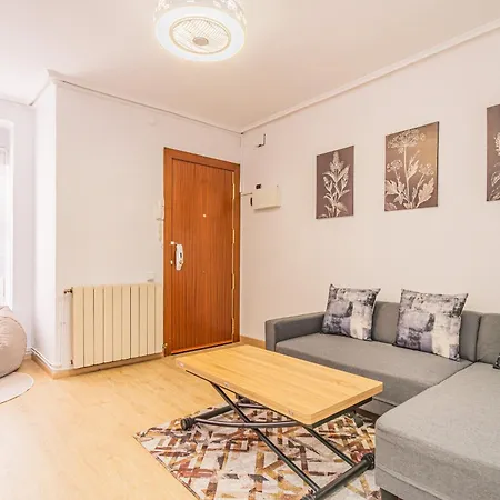 With 3 Bedrooms Appartement *