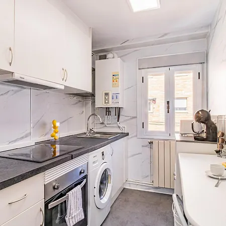 Appartement With 3 Bedrooms *